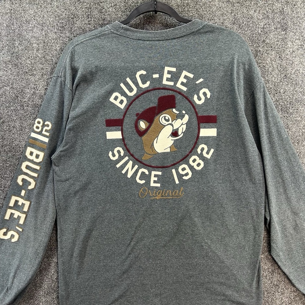 Buc-ee's Long Sleeve Shirt Men's XL Gray Graphic Since 1982 Beaver Logo Tee